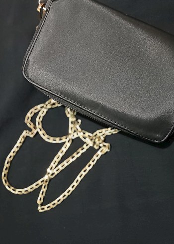 Zara Zincir Detaylı Siyah Deri Kadın Çapraz Çanta