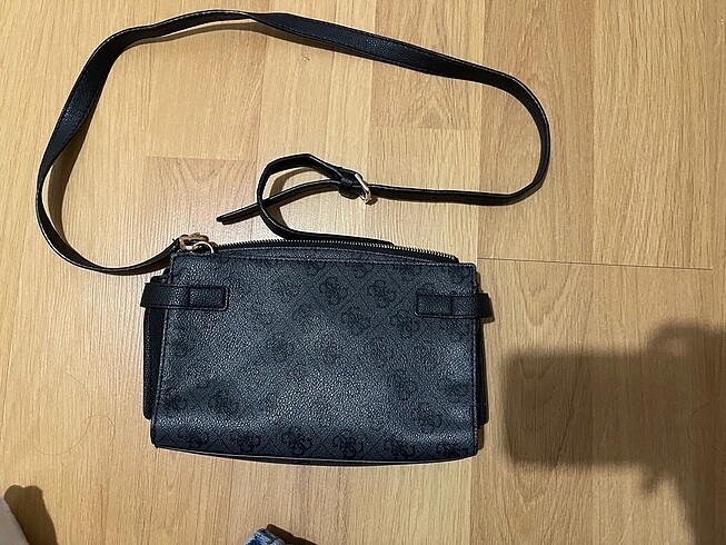 Guess Guess Çanta