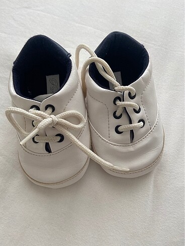Erkek bebek ayakkabısı