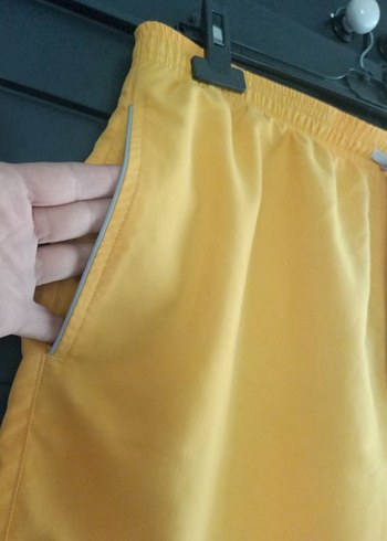 Sarı Mini Erkek Deniz Şortu - Görsel 2