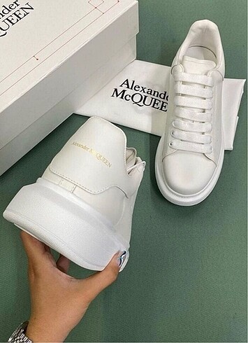 Alexander McQueen Alexander McQueen