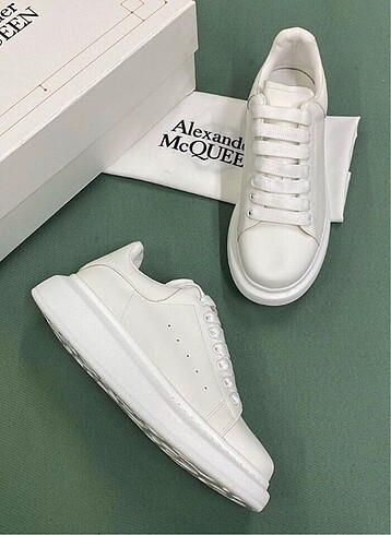 40 Beden Alexander McQueen