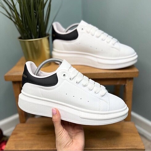 44 Beden siyah Renk Alexander McQueen