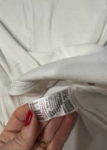 Beyaz Pamuklu Kolsuz Bebek Body - Görsel 3