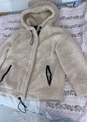 Diğer Kapüşonlu Bej Peluş Kadın Mont