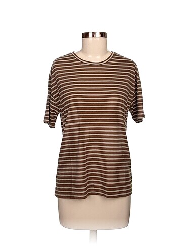 LC Waikiki T-shirt %70 İndirimli.