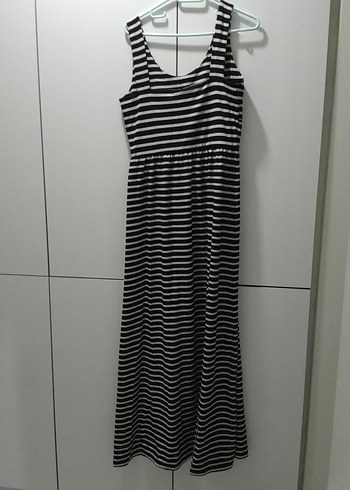 Siyah Gri Çizgili Uzun Pliseli Elbise - Görsel 2