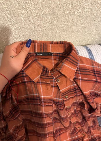 Düğmeli Kahverengi Kareli Kadın Gömlek - Görsel 3