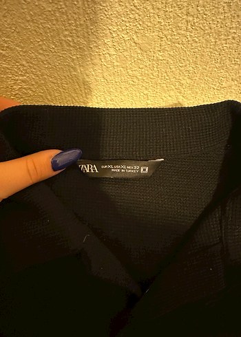 Siyah Düğmeli Kısa Kollu Polo Tişört - Görsel 2