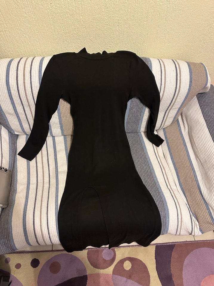 Siyah Yüksek Yaka Uzun Kollu Tunik - Görsel 2