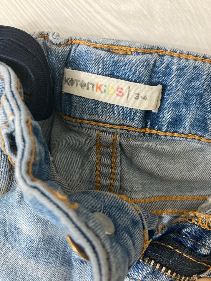 Kız Çocuk Denim Şort Nakışlı Düğmeli - Görsel 2