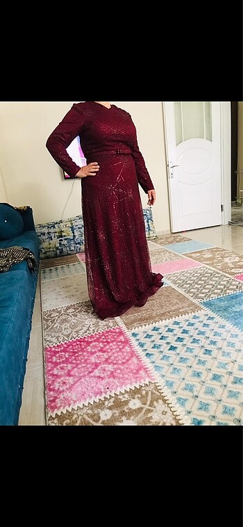 Kırmızı abiye elbise