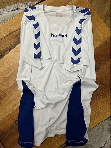 Hummel spor üst