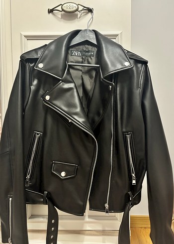 Kadın Siyah Deri Biker Ceket