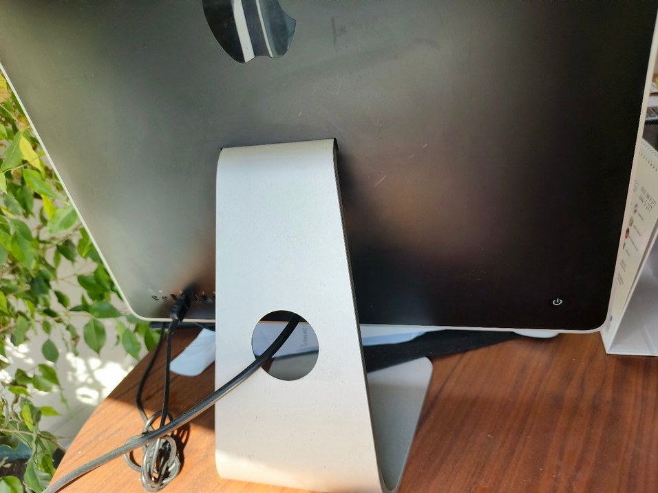 Gri Apple iMac Monitör - Görsel 3