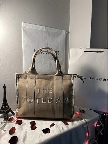 The ToteBag by Marc Jacobs