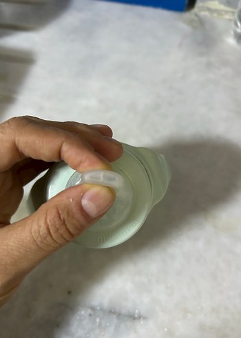 Yeşil Bebek Biberonu Kulplu Pastel Renk - Görsel 4