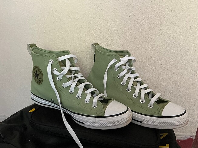 Orijinal yeşil converse