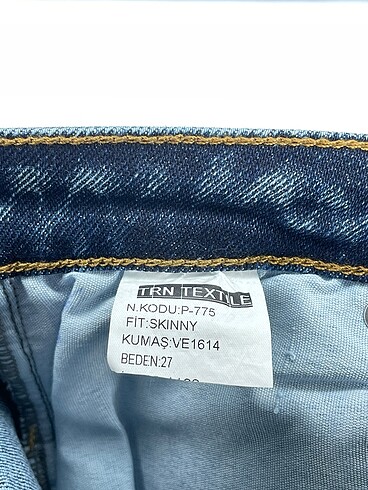 27 Beden çeşitli Renk Diğer Jean / Kot %70 İndirimli.