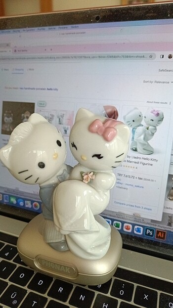 Diğer NAO hand made porcelain Hello Kitty. Valencia Spain