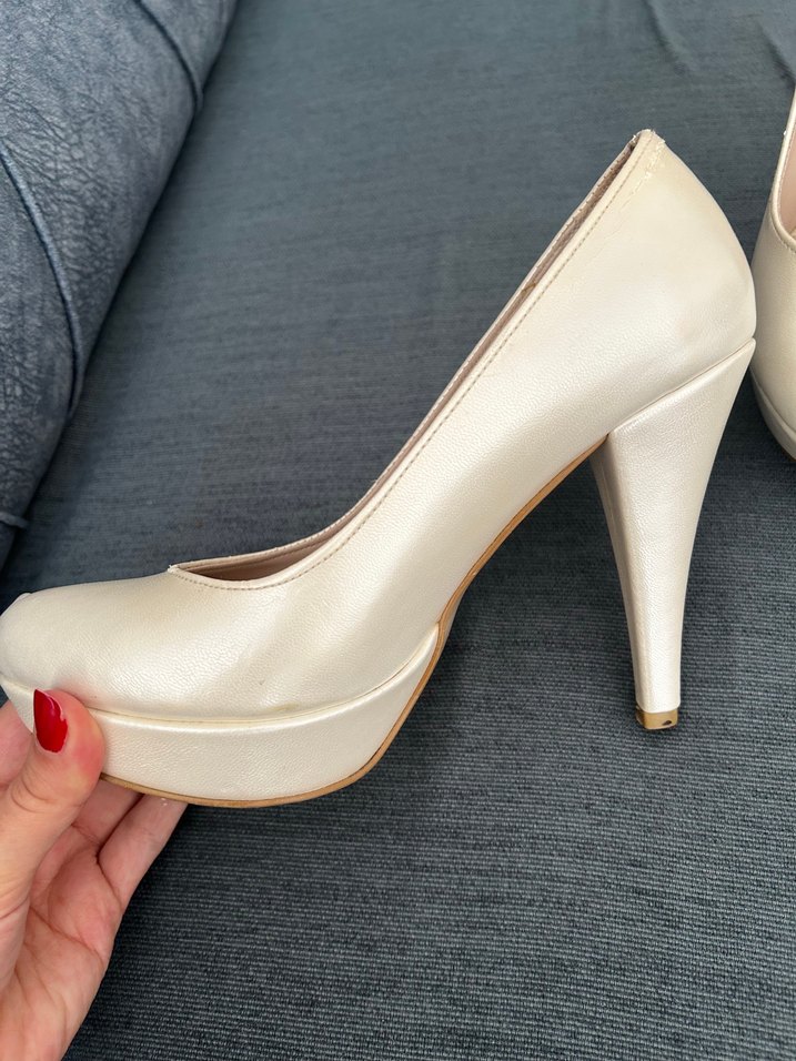 Krem Rugan Topuklu Kadın Ayakkabı - Görsel 4