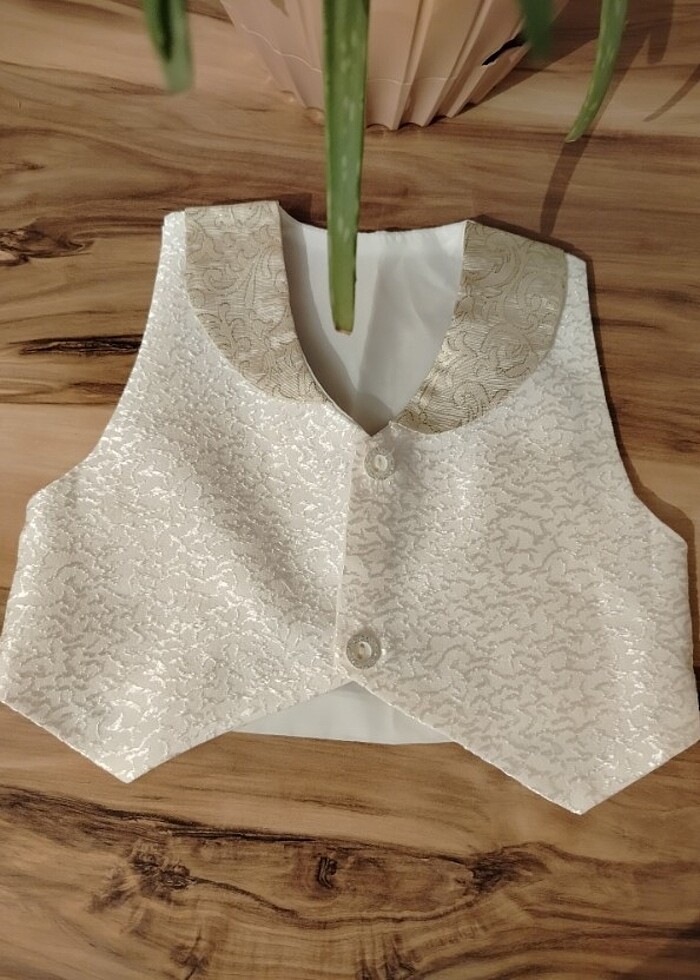 Yeni doğan bebek patik ve bere yelek - Görsel 2