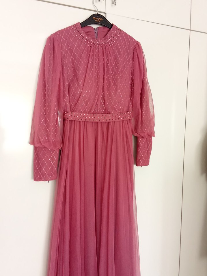 abiye bir kere giyilmiş 46 yazıyor ama 44 bedene uyumlu - Görsel 3