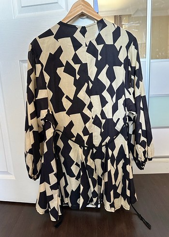 Zara, Mini, Siyah Geometrik Desenli Elbise