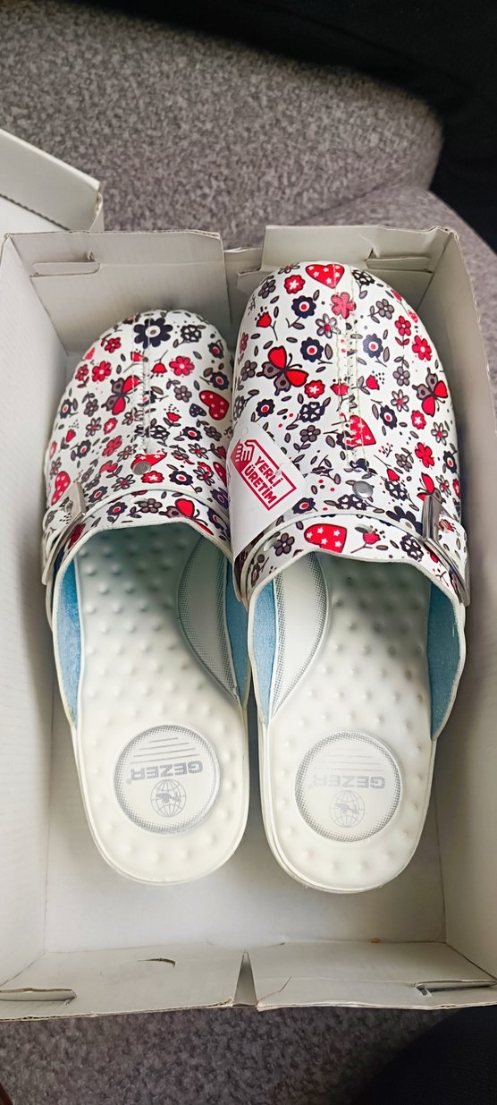 Beyaz Renkli Bağcıklı Kadın Dolgu Topuk Terlik - Görsel 3