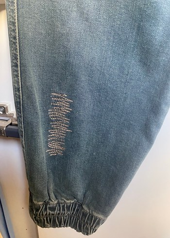 Gevşek Kesim Cep Detaylı Kadın Kot Pantolon - Görsel 2