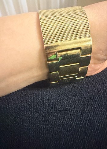 Altın Renk Kadın Saat - Görsel 5