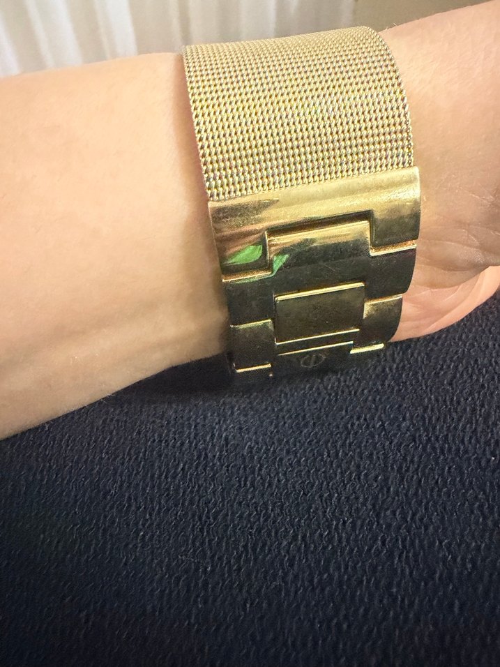 Altın Renk Kadın Saat - Görsel 5