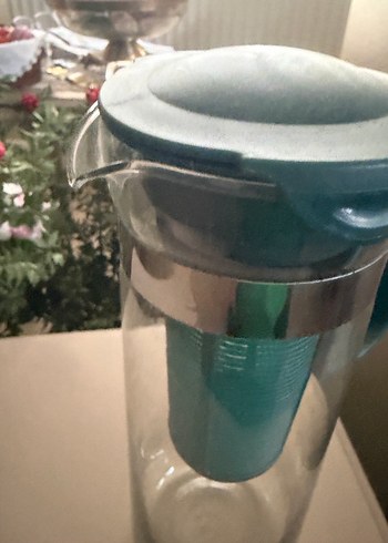 Yeşil kapaklı süzgeçli cam sürahi - Görsel 6