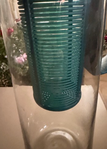 Yeşil kapaklı süzgeçli cam sürahi - Görsel 7