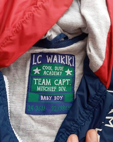 LC Waikiki yağmurluk - Görsel 4
