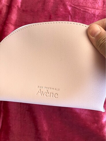 Avene Avene makyaj çantası