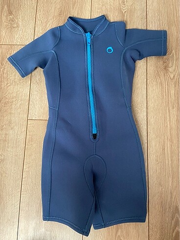 Yüzme dalış surf kıyafeti #neopren #yüzmekıyafeti