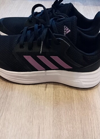 Adidas ayakkabı