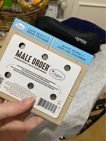 Beden The Balm eyeshadow palette