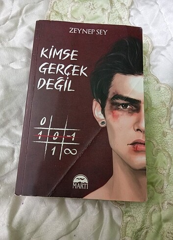 KİMSE GERÇEK DEĞİL KİTABIMI SATIYORUM 
