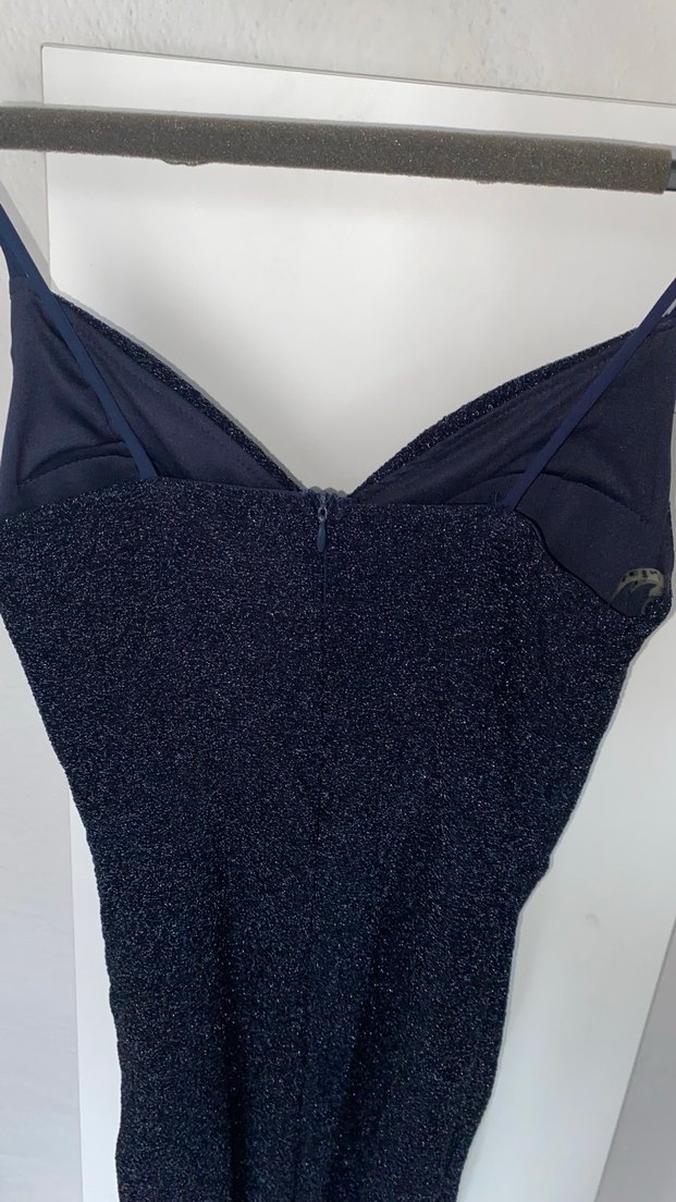 Yırtmaçlı simli elbise - Görsel 4