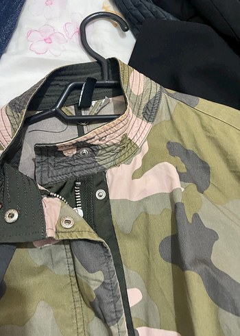 Kadın Kamuflaj Rahat Kesim Ceket - Görsel 3