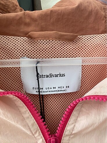 Stradivarius Stradivarius spor ust