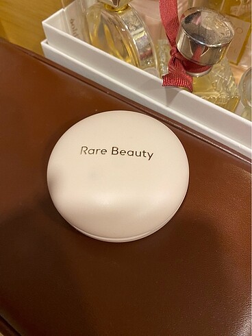 Rare Beauty Allik