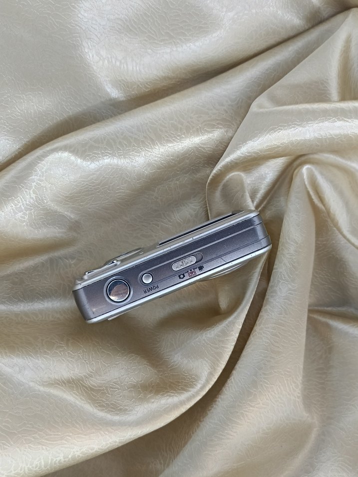 Samsung Vintage Fotoğraf Makinesi — görsel 2/6