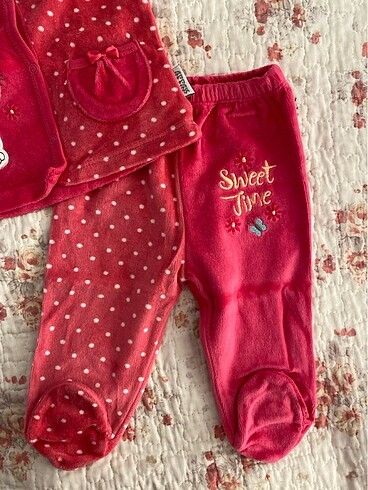 6-9 Ay Beden Kız bebek pijama takımı