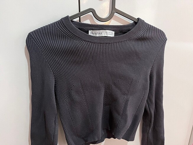 BERSHKA CROP