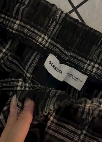 Siyah Ekose Piliseli Kadın Pantolon