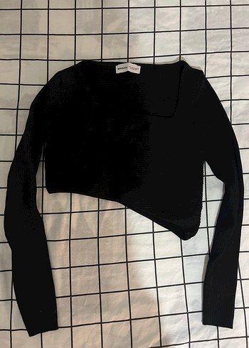 Bershka Siyah Yan Kesim Crop