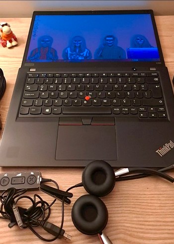 Lenovo ThinkPad X390  Dizüstü Bilgisayar - Görsel 2